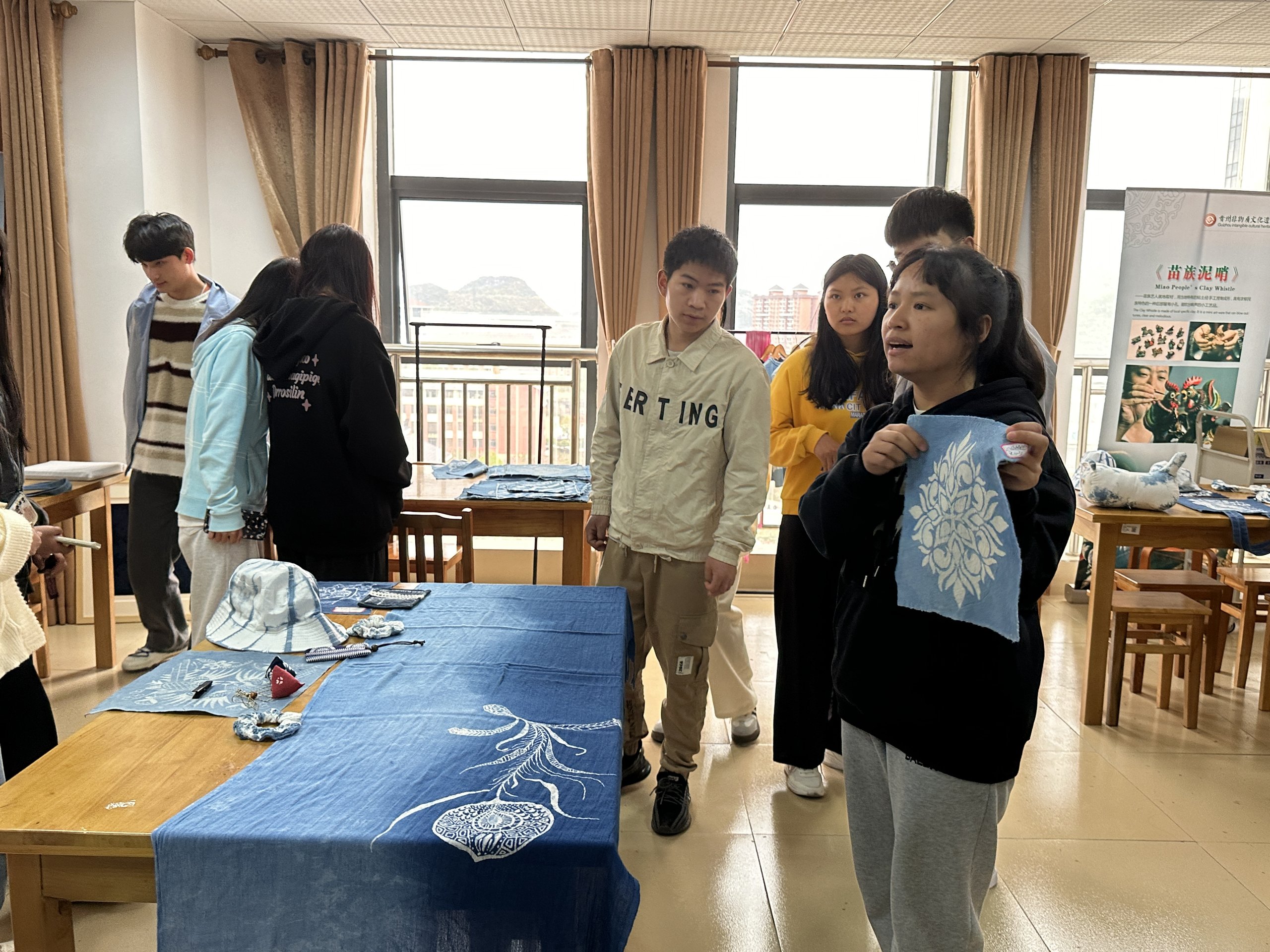理想信念教育｜beat365官网入党积极分子到理想信念教育基地参观学习